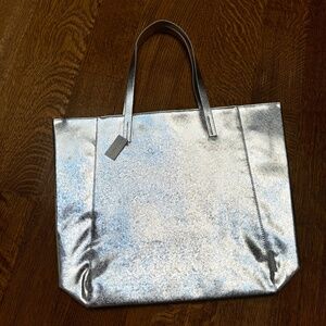 Clinique Silver and Green tote bag-NWT